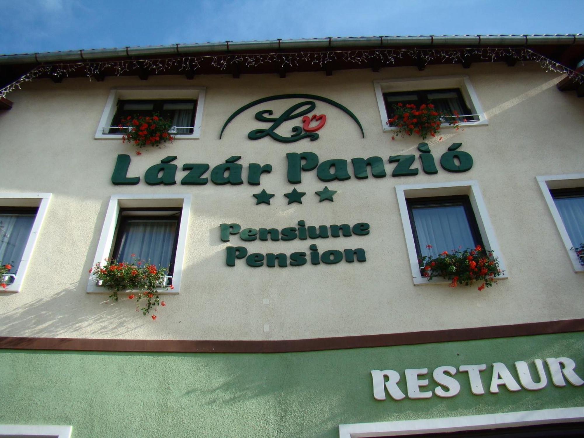 Lazar Pension & Restaurant Gheorgheni  Eksteriør billede